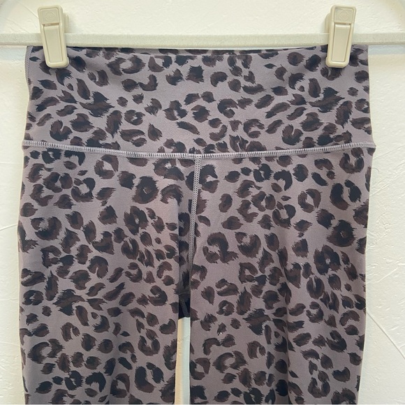VARLEY CENTURY GREY CHEETAH LEOPARD ANIMAL PRINT CROPPED HIGH RISE LEGGINGS - Picture 8 of 16